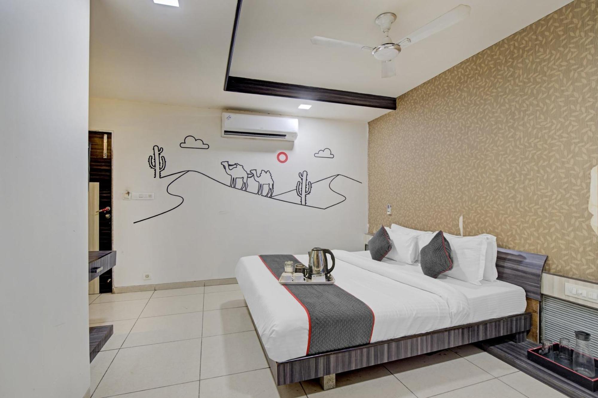 Hotel O The Kia Residency Hotel And Banquet Ahmadábád Exteriér fotografie