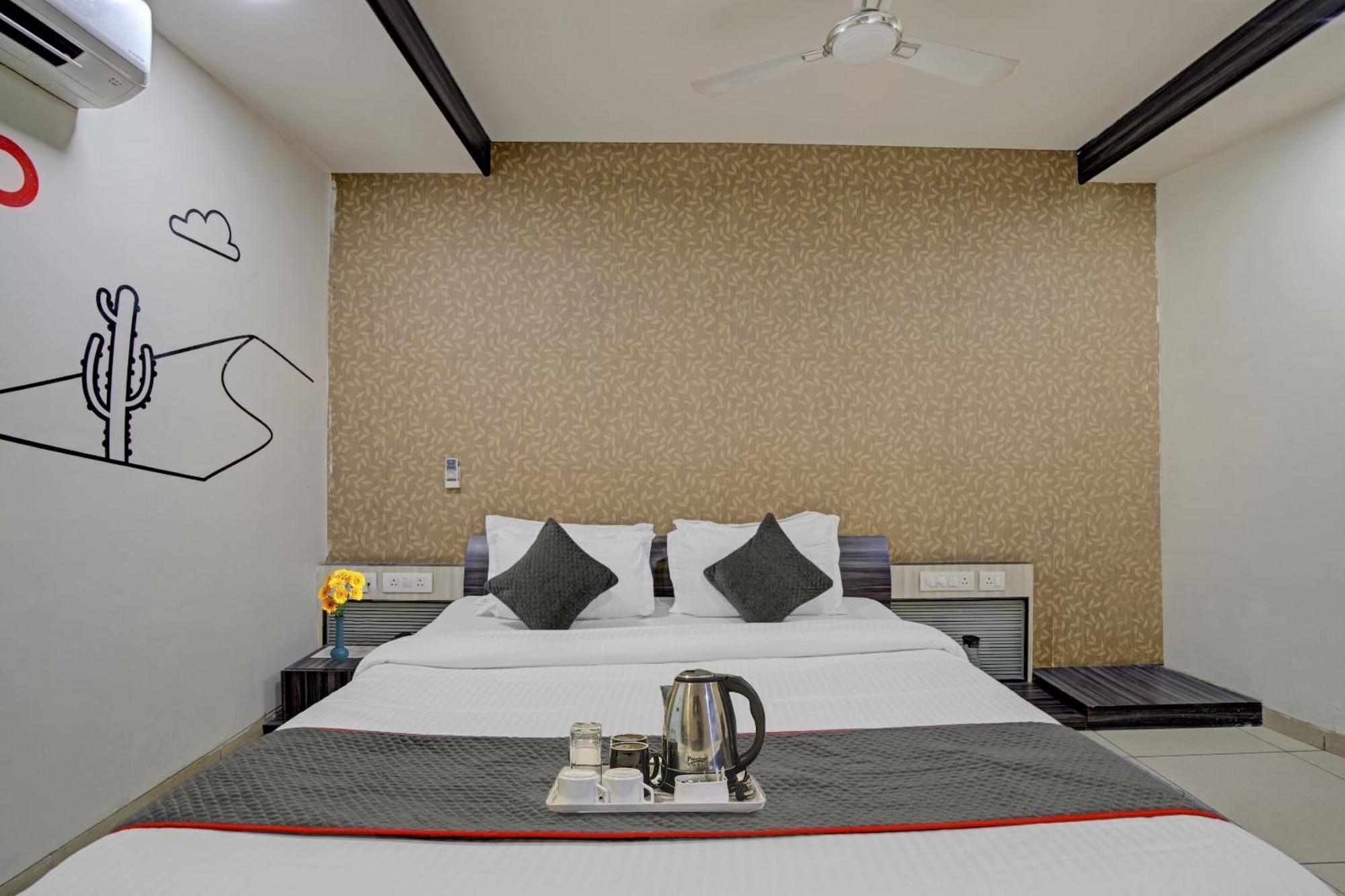 Hotel O The Kia Residency Hotel And Banquet Ahmadábád Exteriér fotografie